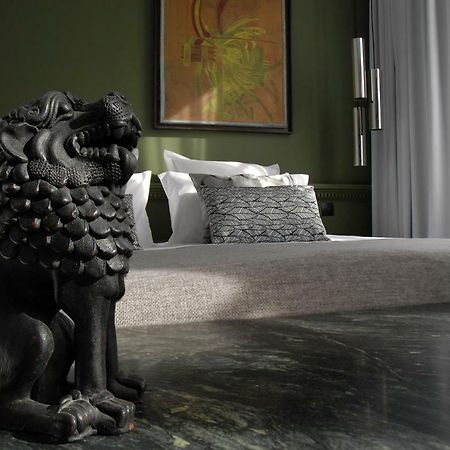 The Sleeping Lion Apartment Paris Exterior photo